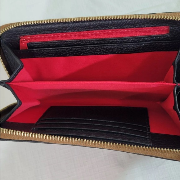 NWT! Dooney & Bourke Black & Brown Leather Zip Around Wristlet/Wallet - Picture 5 of 6